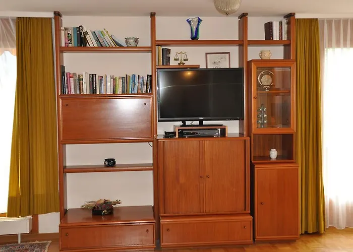 شاليه شاليه ميرافال